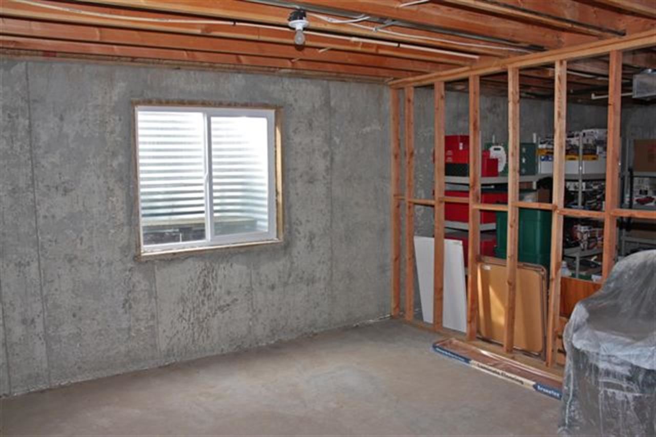 16016 E 17th Ave - Photo 15