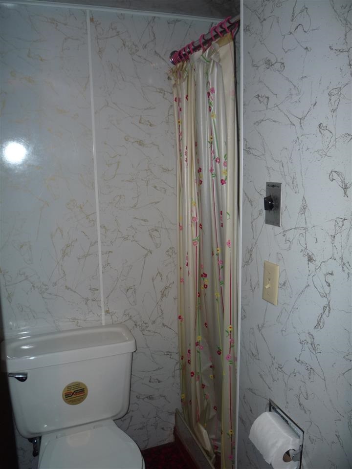 913 E Walton Ave - Photo 15