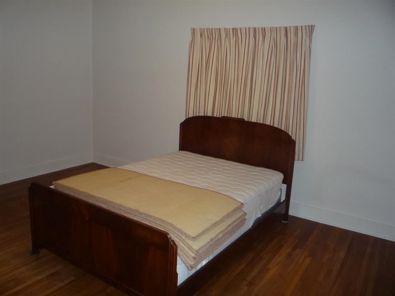 913 E Walton Ave - Photo 8