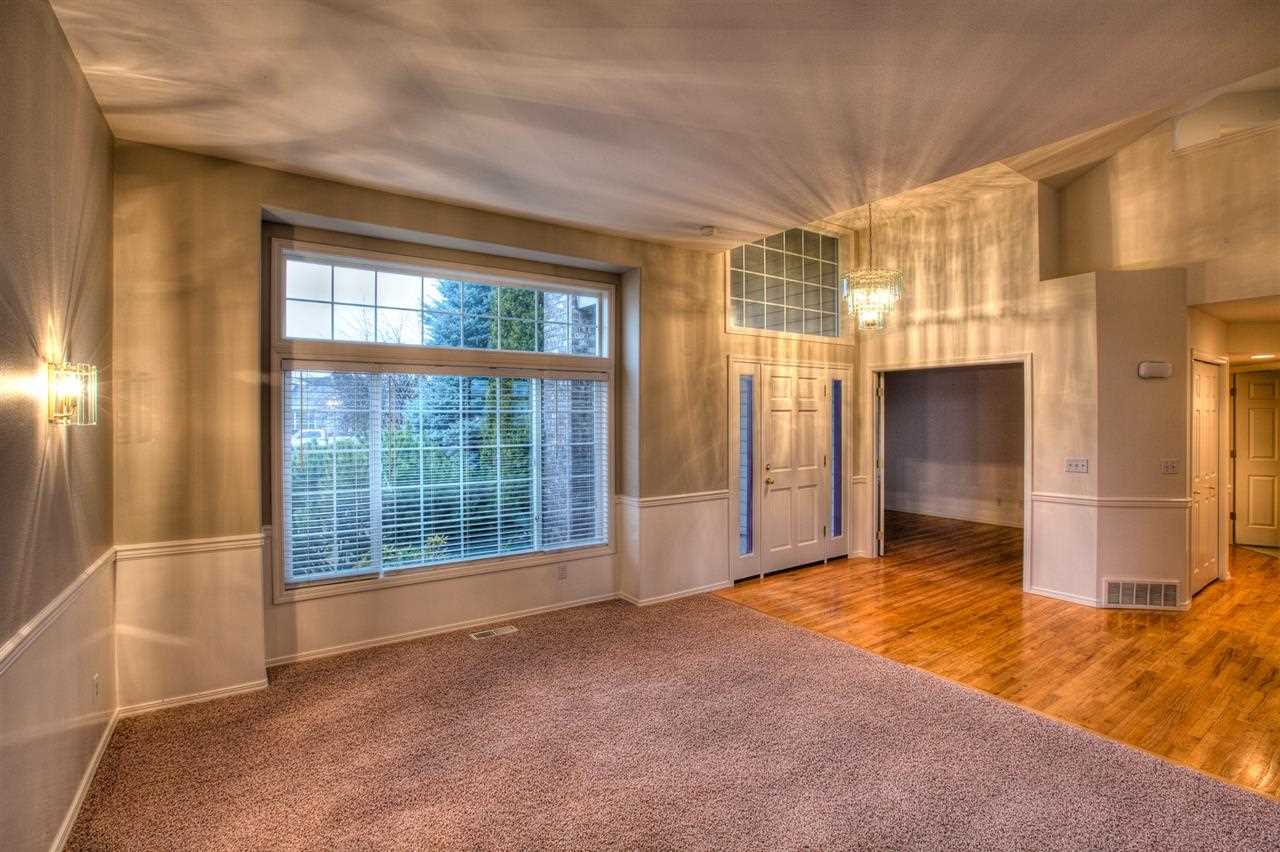 23224 E Colony Ct - Photo 3