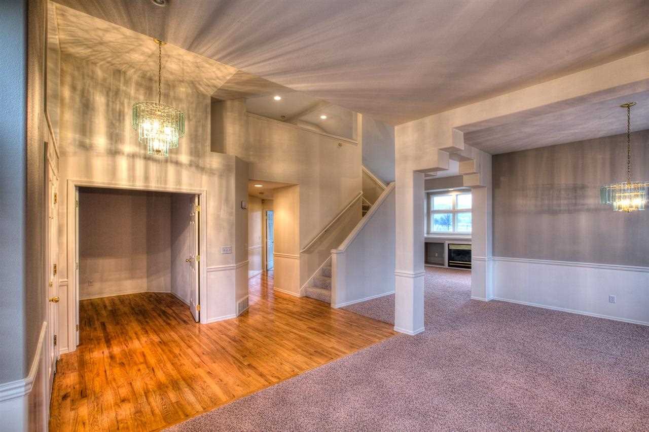 23224 E Colony Ct - Photo 4