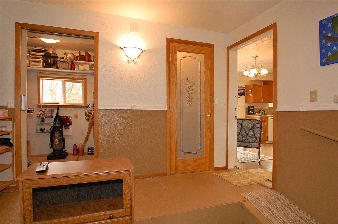 1115 E 5th St - Photo 8