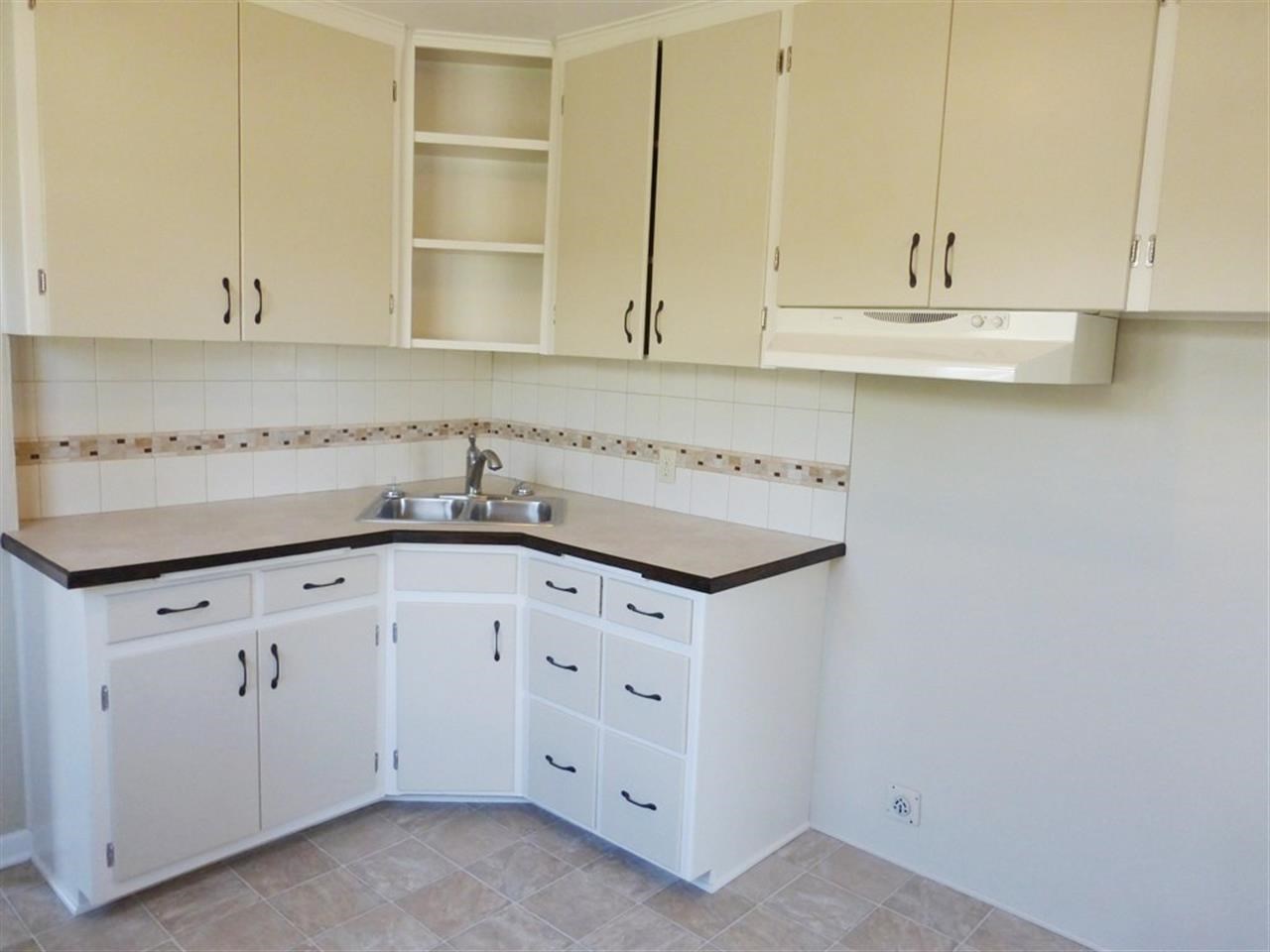 15122 E 1st Ave - Photo 5