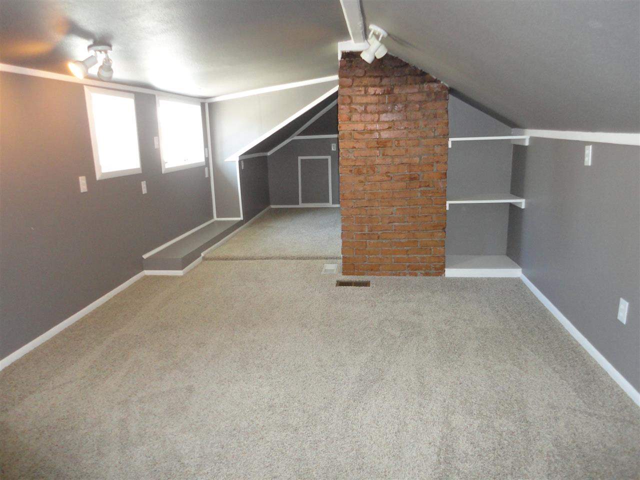 708 E 38th Ave - Photo 14