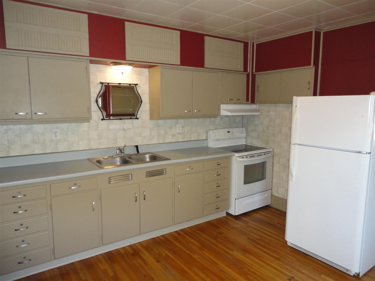 708 E 38th Ave - Photo 7