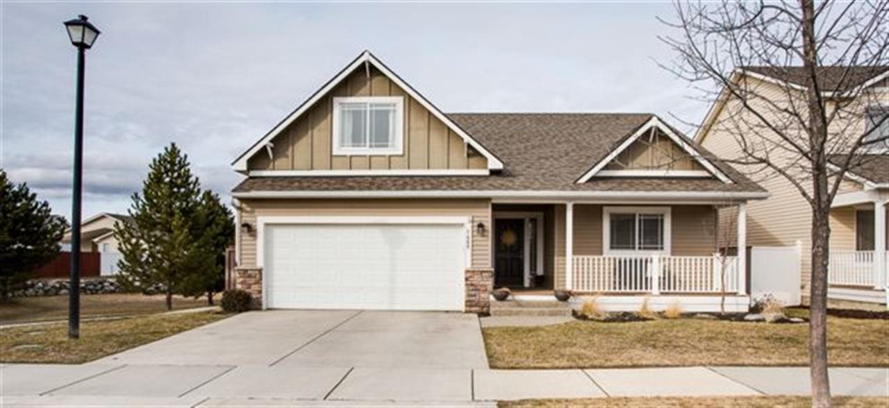 1609 E Beacon - Photo 1