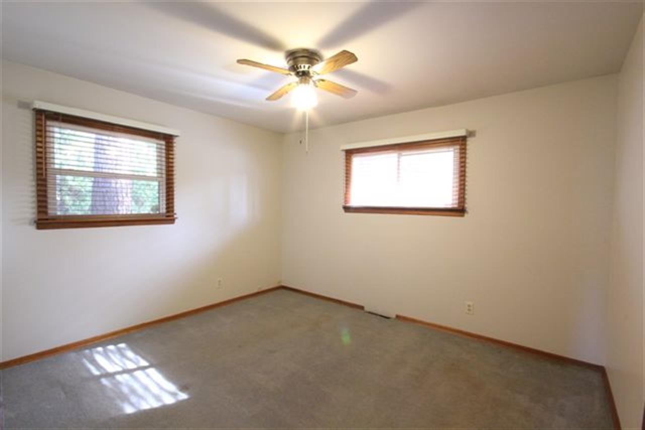 12907 E Blossey Ave - Photo 7