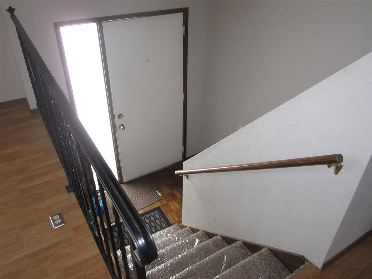 5924 S Mount Vernon St - Photo 3