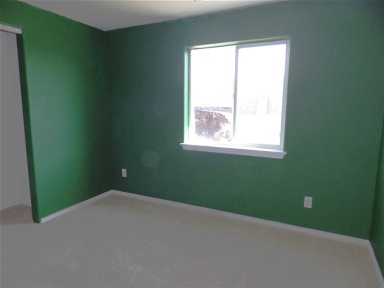 341 S Solar St - Photo 12