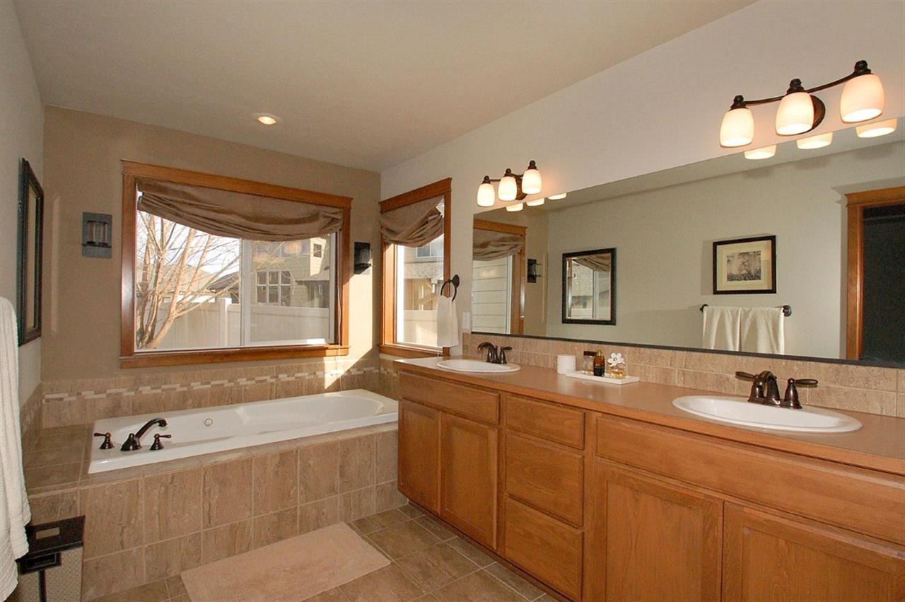 7506 N Nettleton Ct - Photo 7