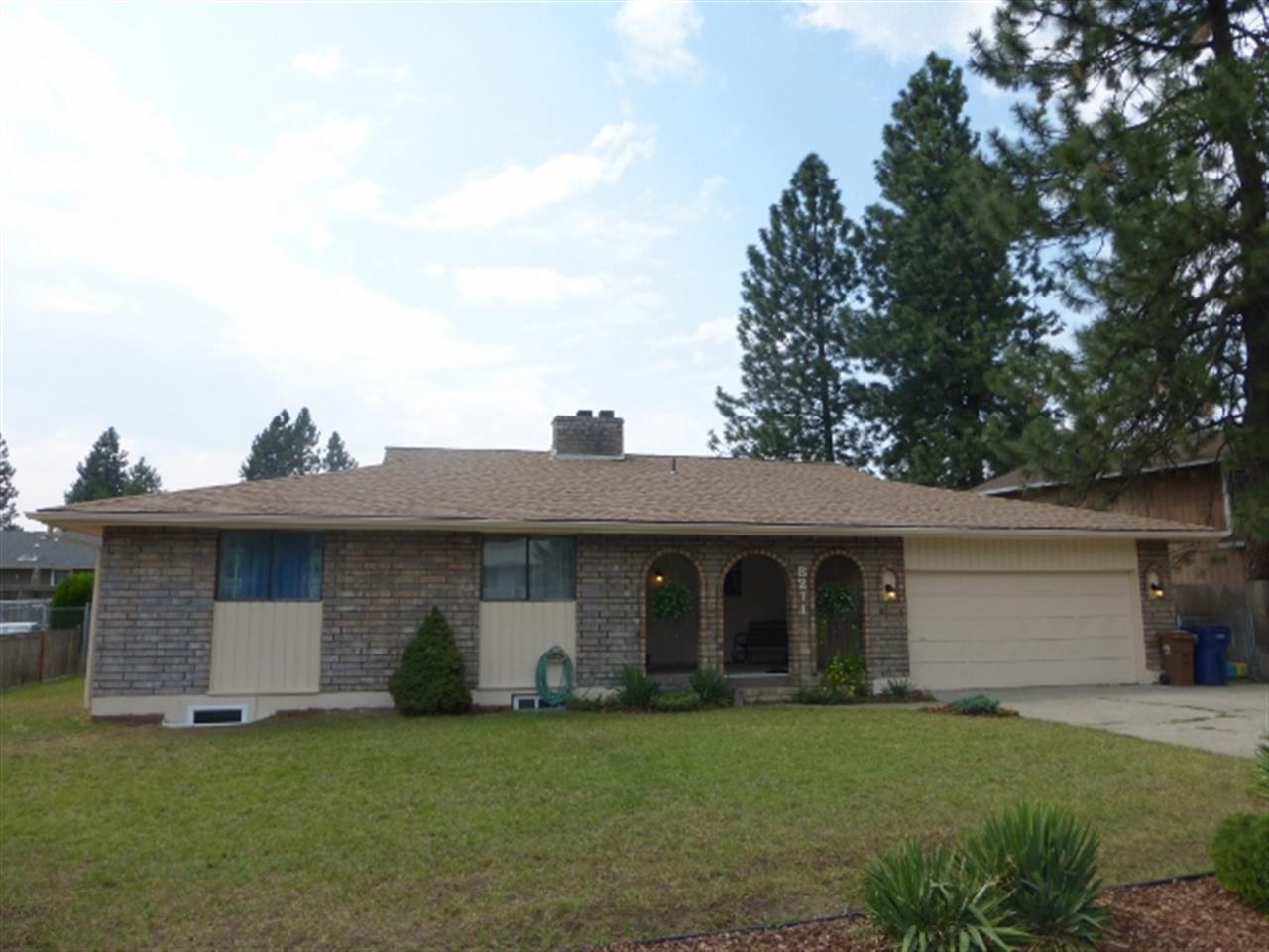 8211 N Standard St - Photo 2