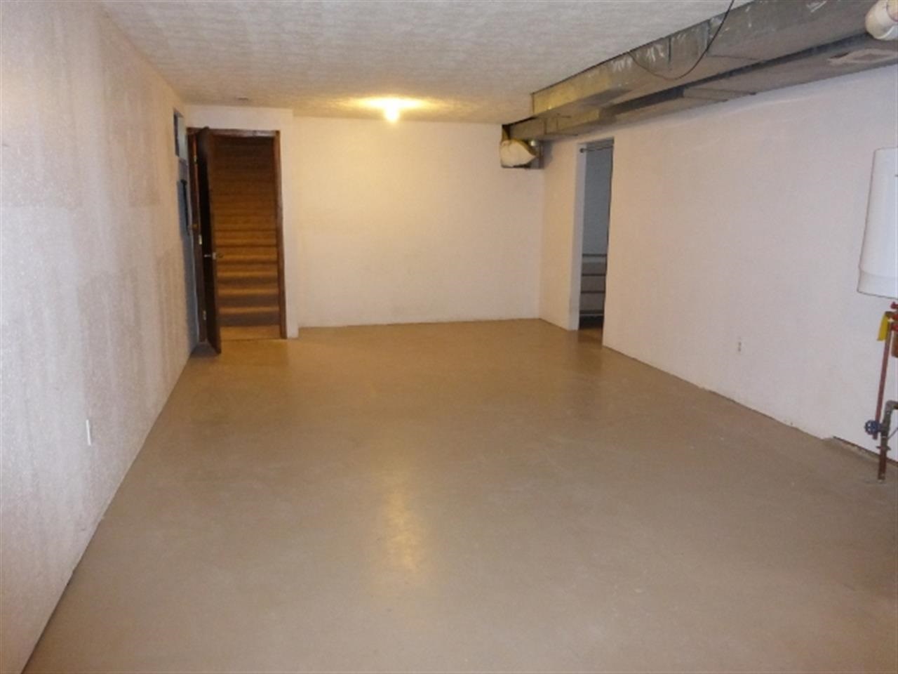 8211 N Standard St - Photo 15