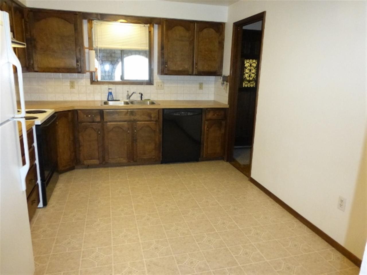 8211 N Standard St - Photo 6