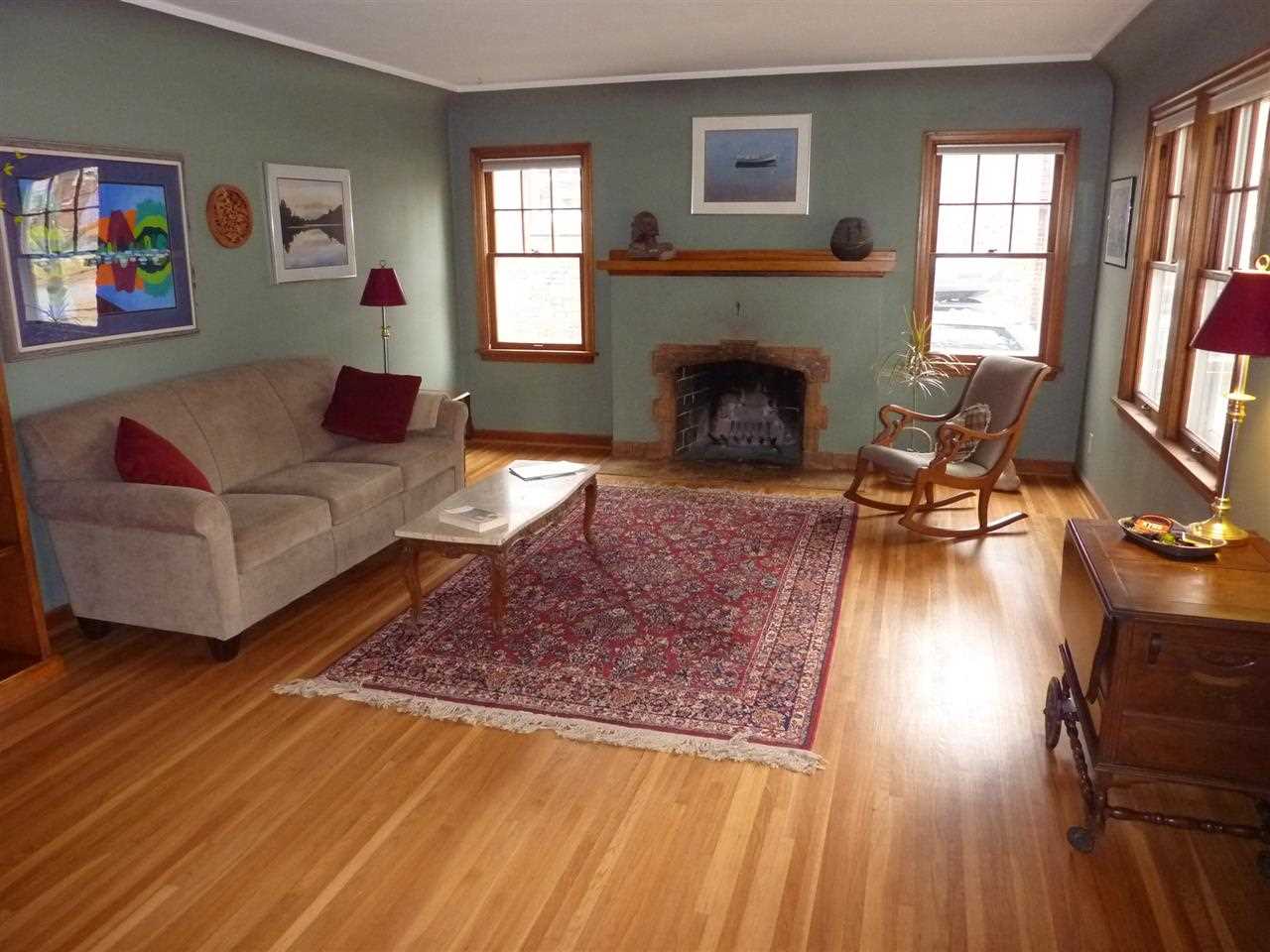 814 W 26th - Photo 2