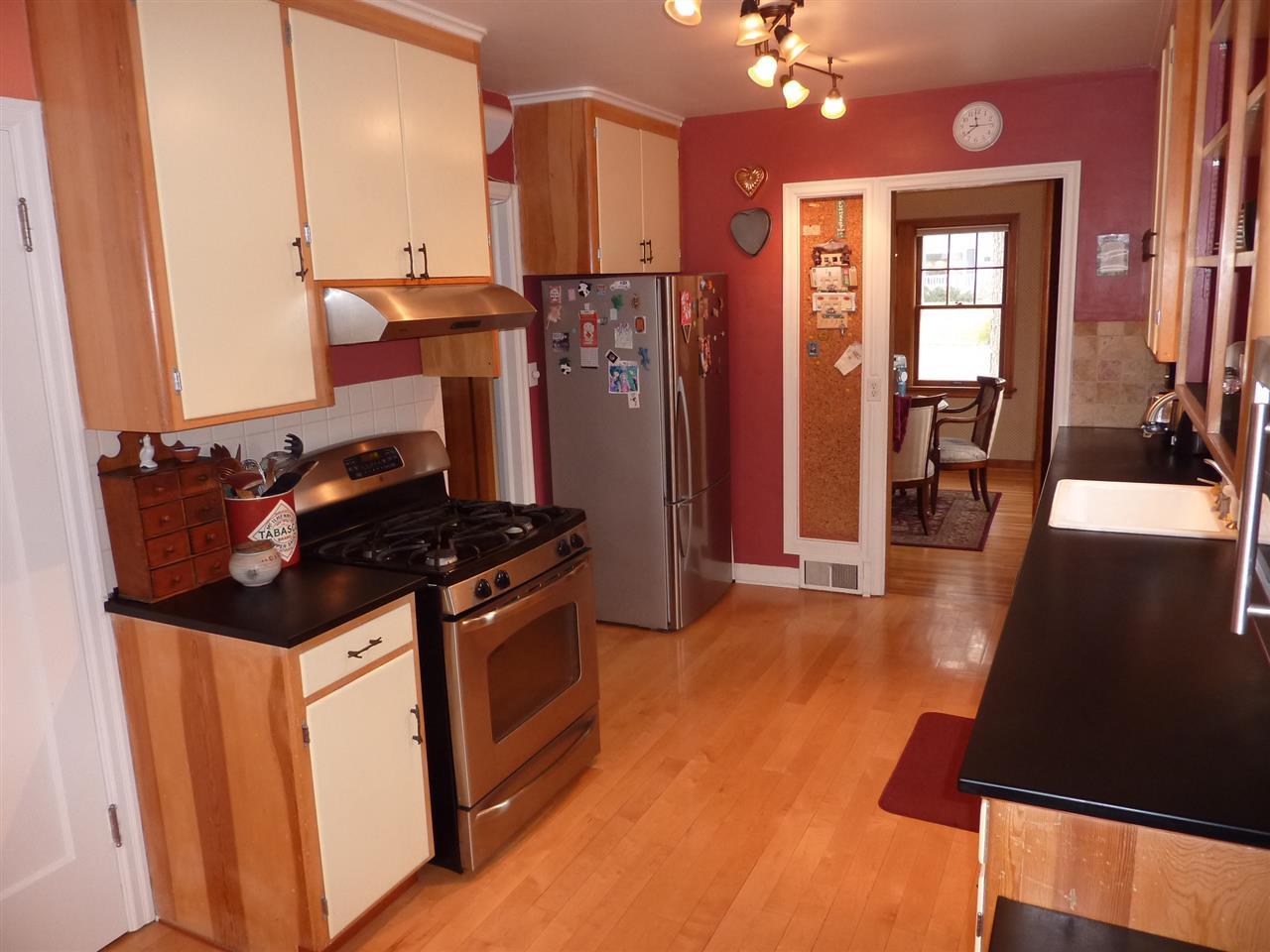814 W 26th - Photo 6