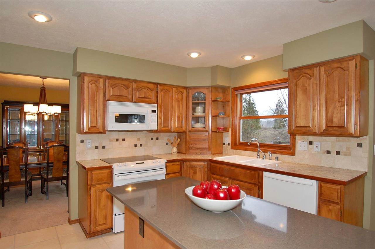 4121 S Custer Ct - Photo 4