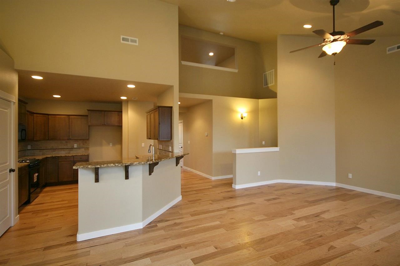 4609 E 22nd Ct - Photo 12