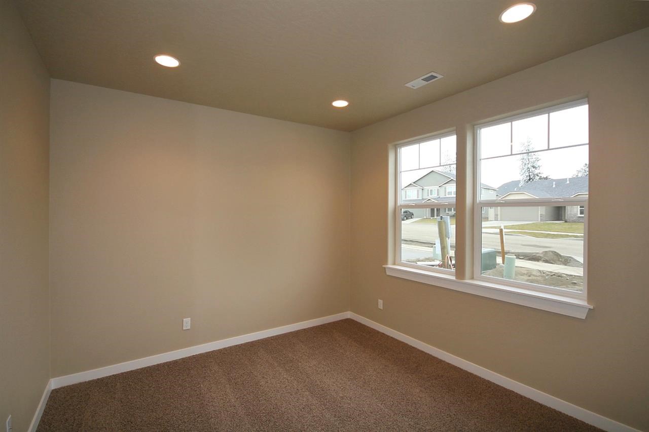 4609 E 22nd Ct - Photo 13