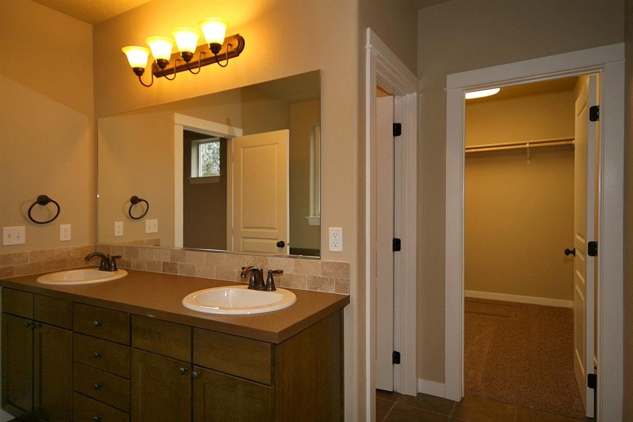 4609 E 22nd Ct - Photo 18