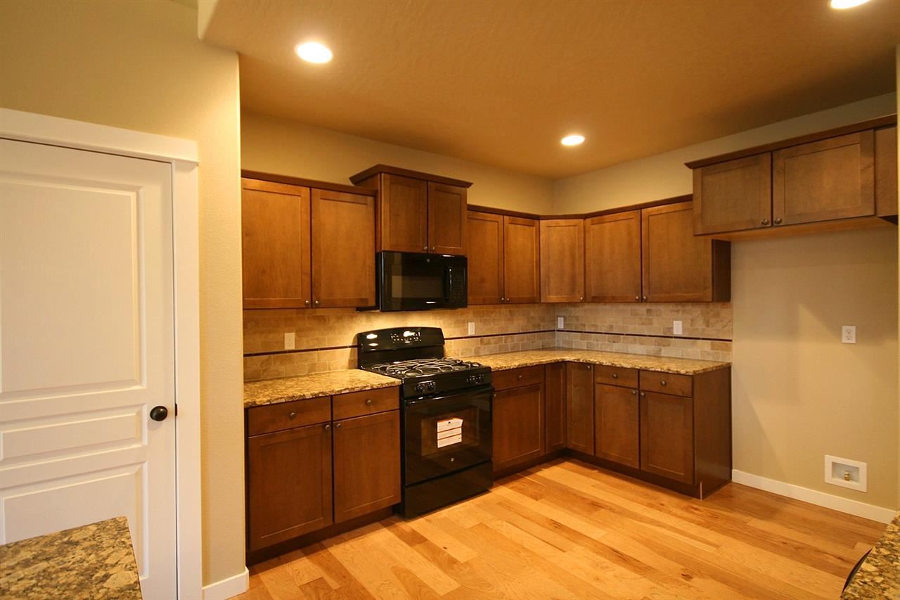 4609 E 22nd Ct - Photo 9