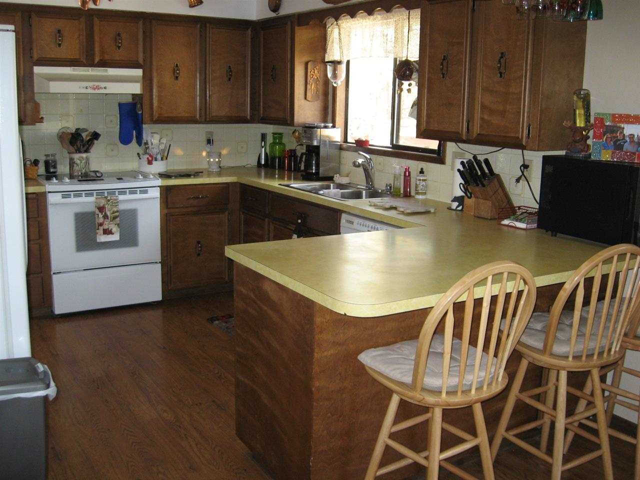 12228 W Sunridge Dr - Photo 4