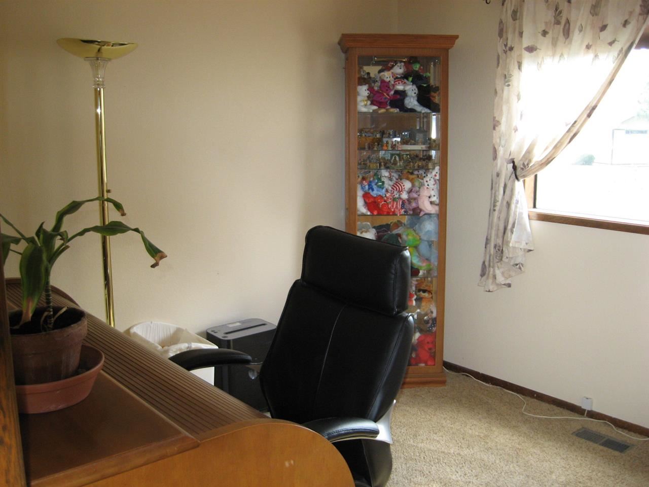 12228 W Sunridge Dr - Photo 10