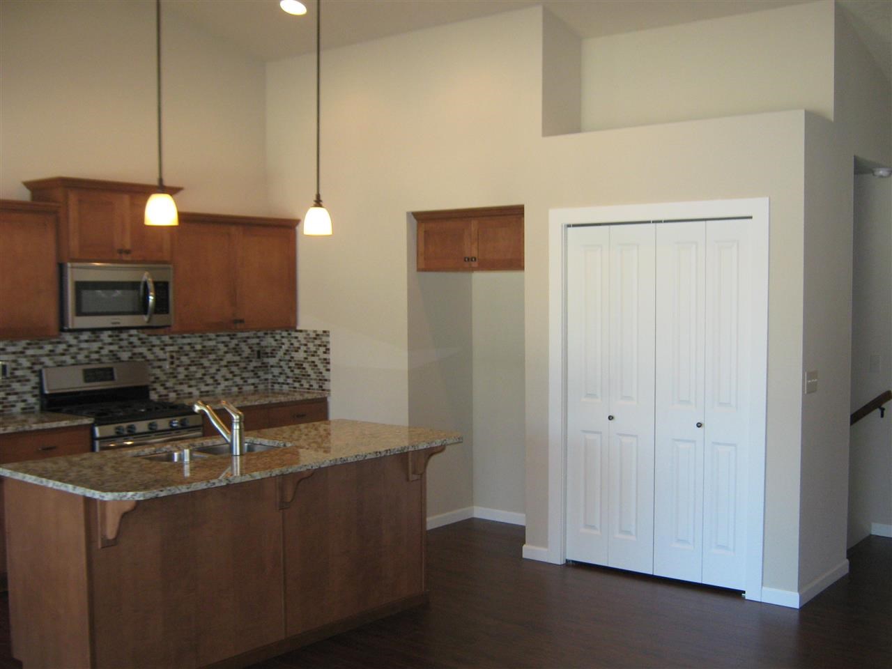 4235 E 41st Ave - Photo 2