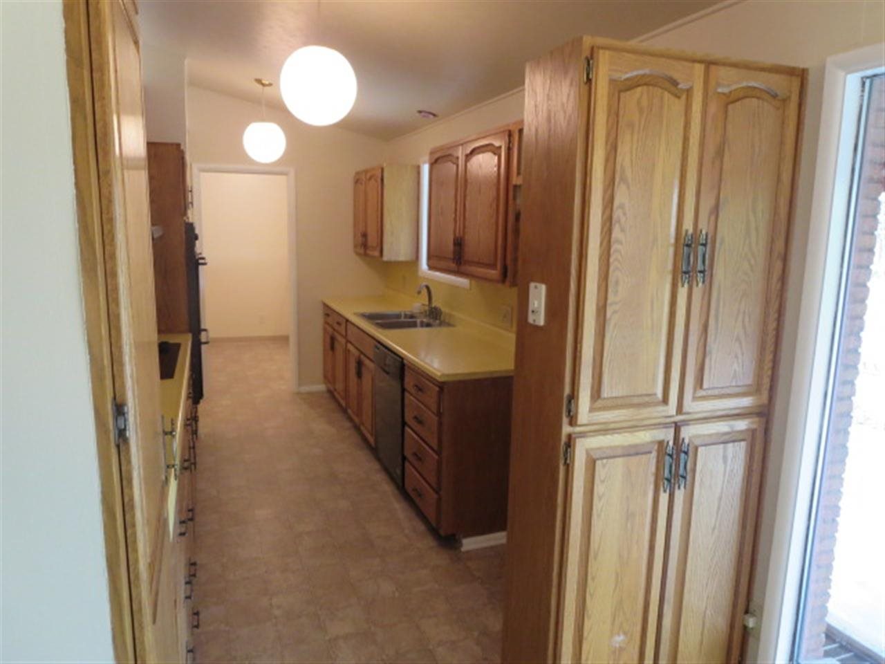 10419 E Sharp Ave - Photo 4