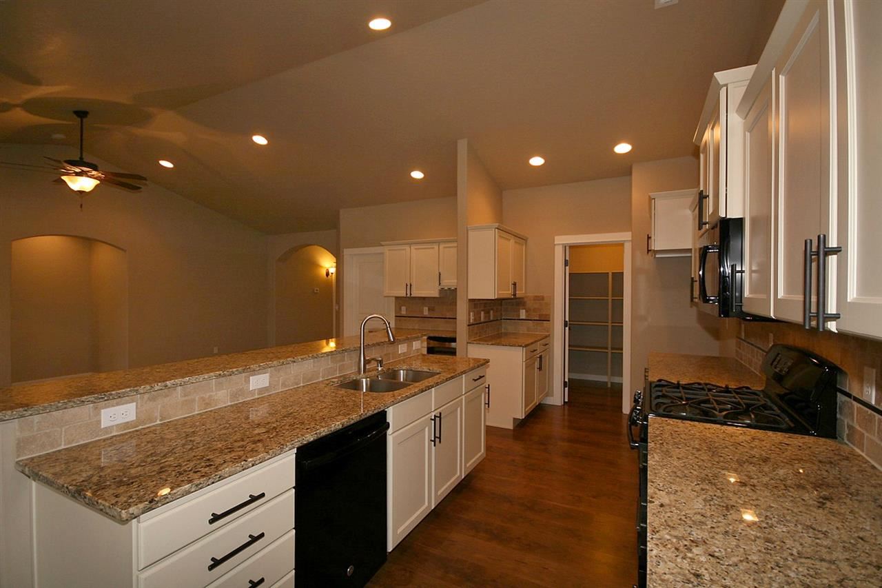 4520 E 22nd Ct - Photo 11