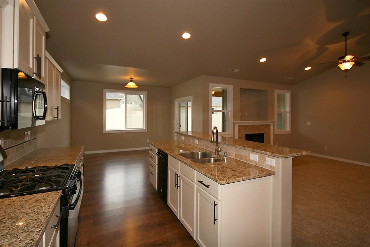 4520 E 22nd Ct - Photo 12