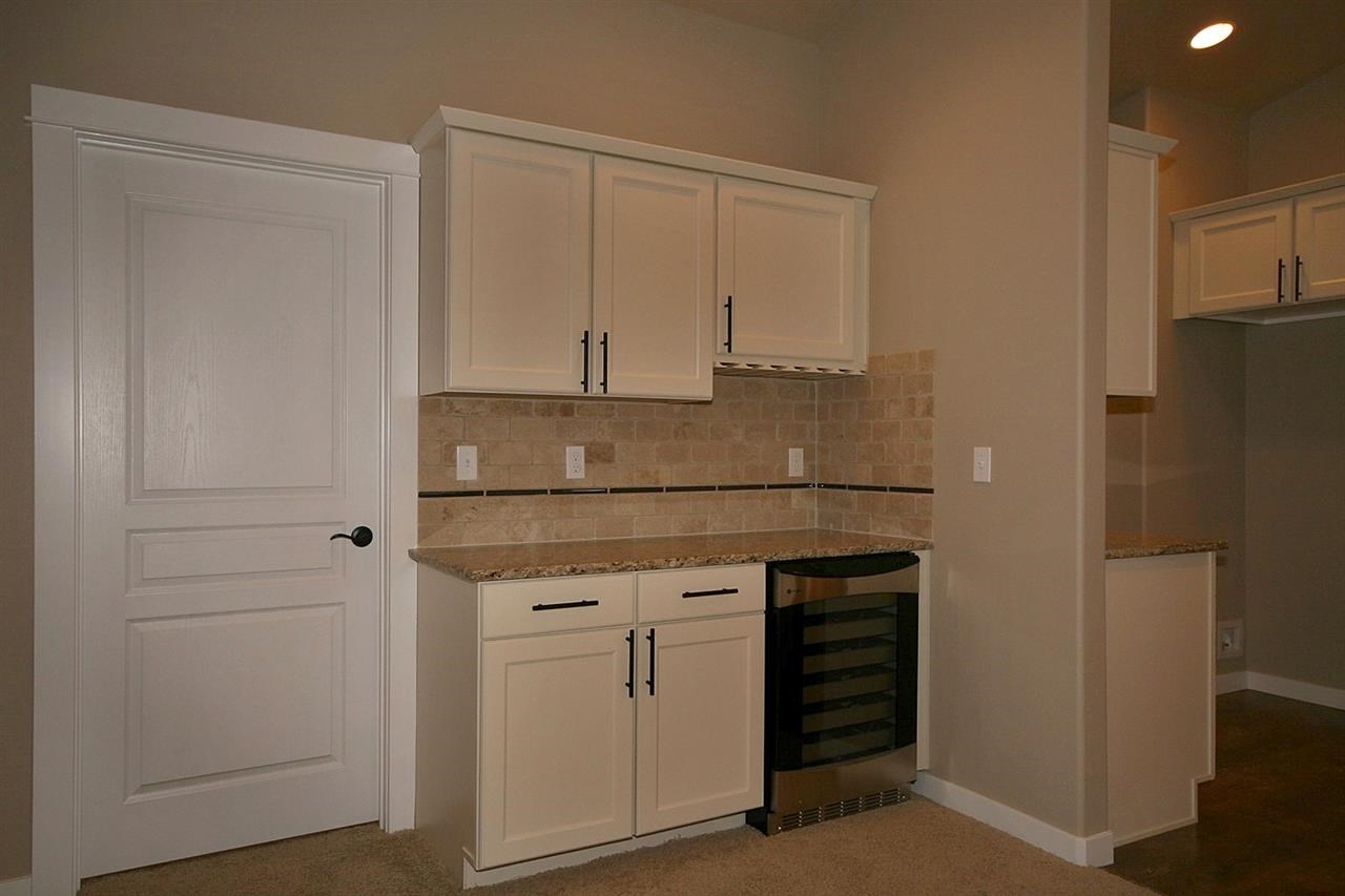 4520 E 22nd Ct - Photo 6