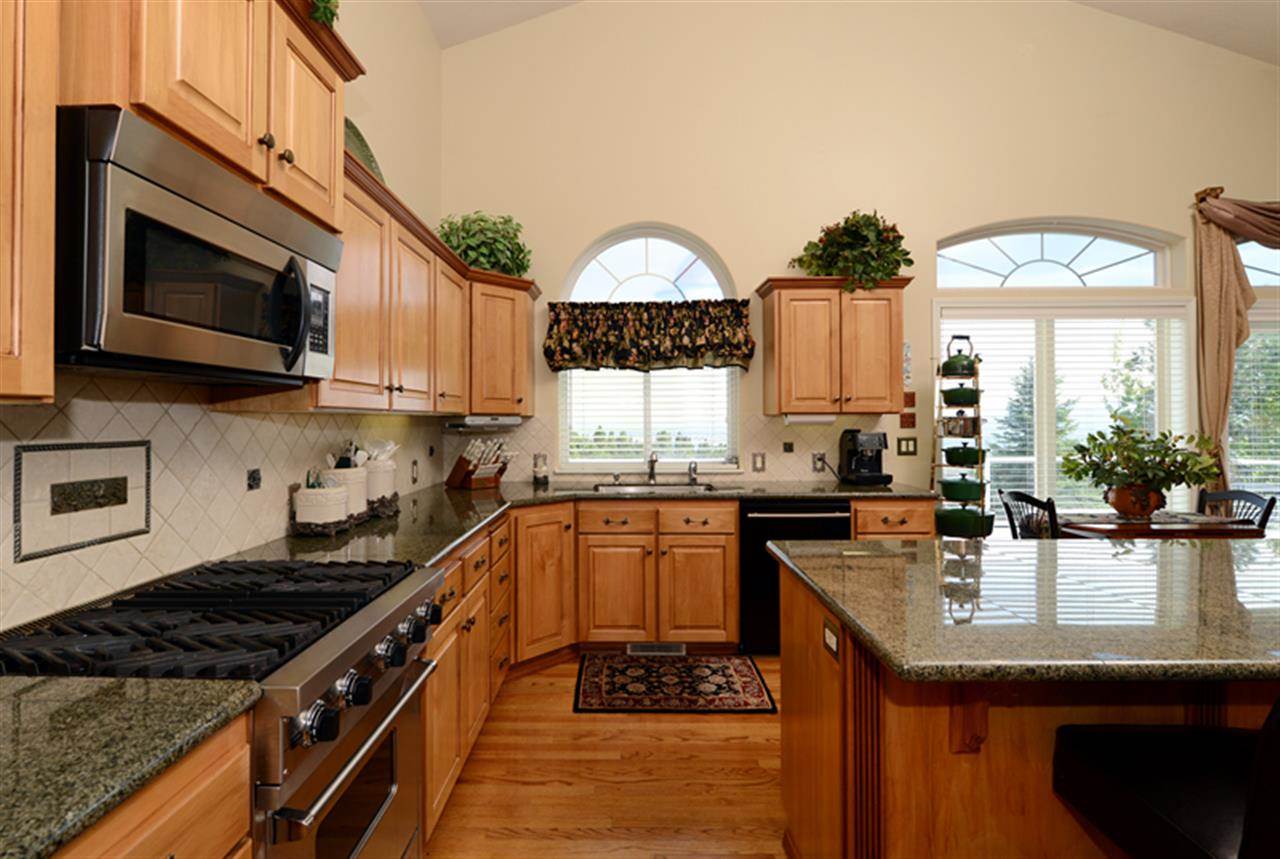 5922 N Summit Ln - Photo 3