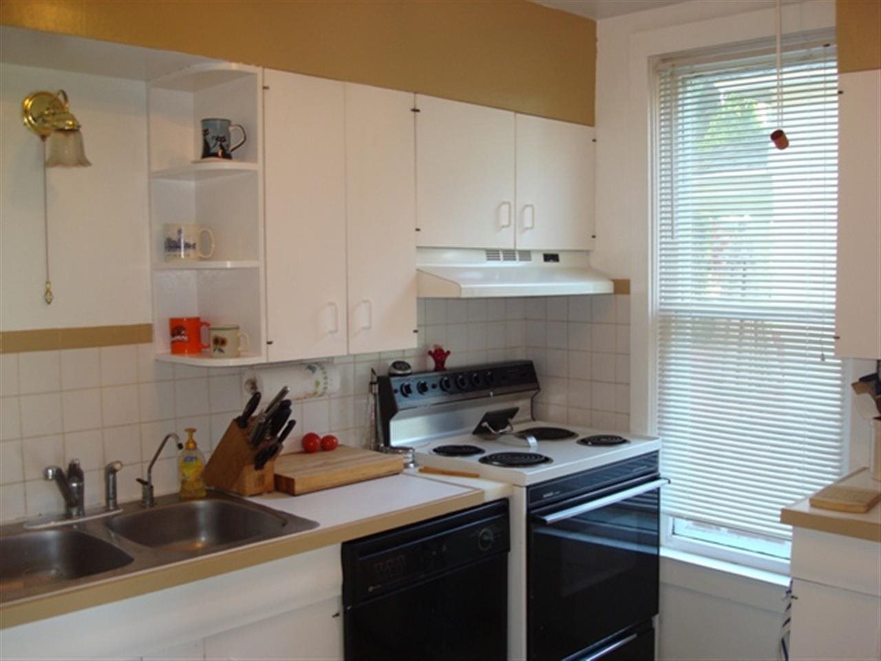 427 E Fairview - Photo 3