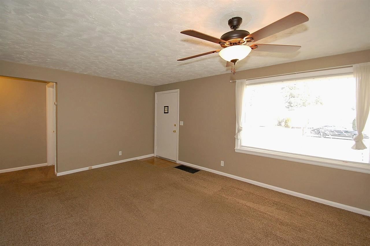 5821 N Hemlock St - Photo 4
