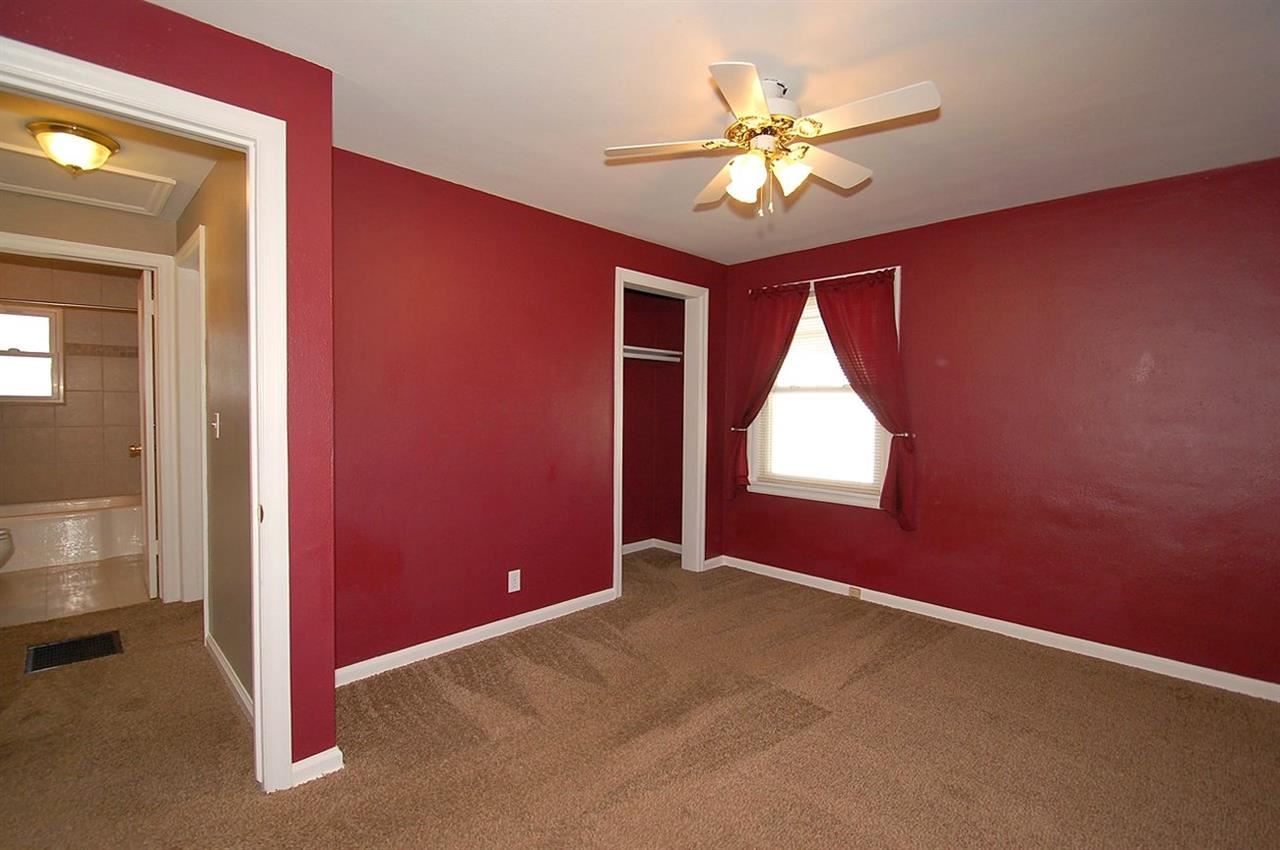 5821 N Hemlock St - Photo 8