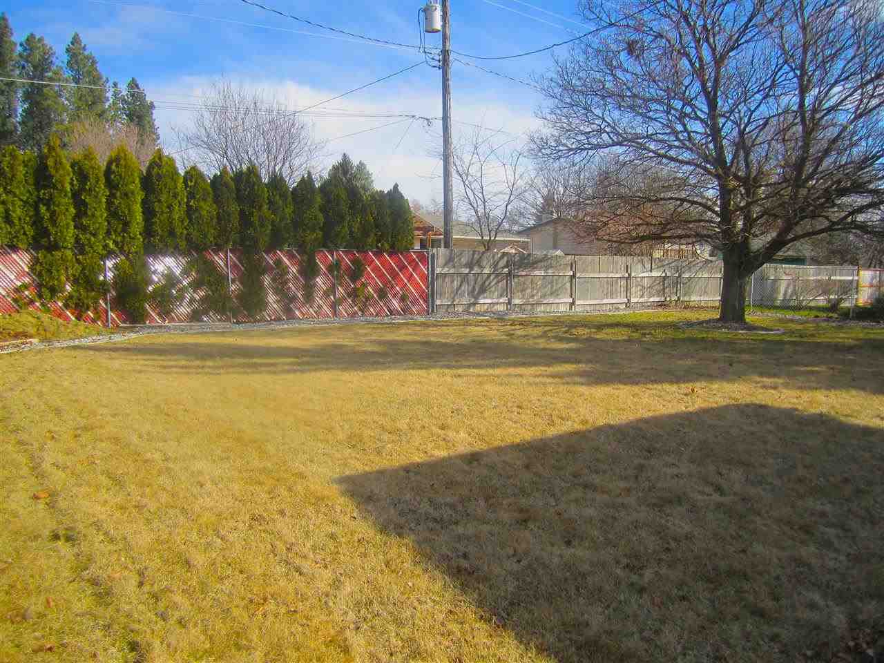 2645 Thurston - Photo 15