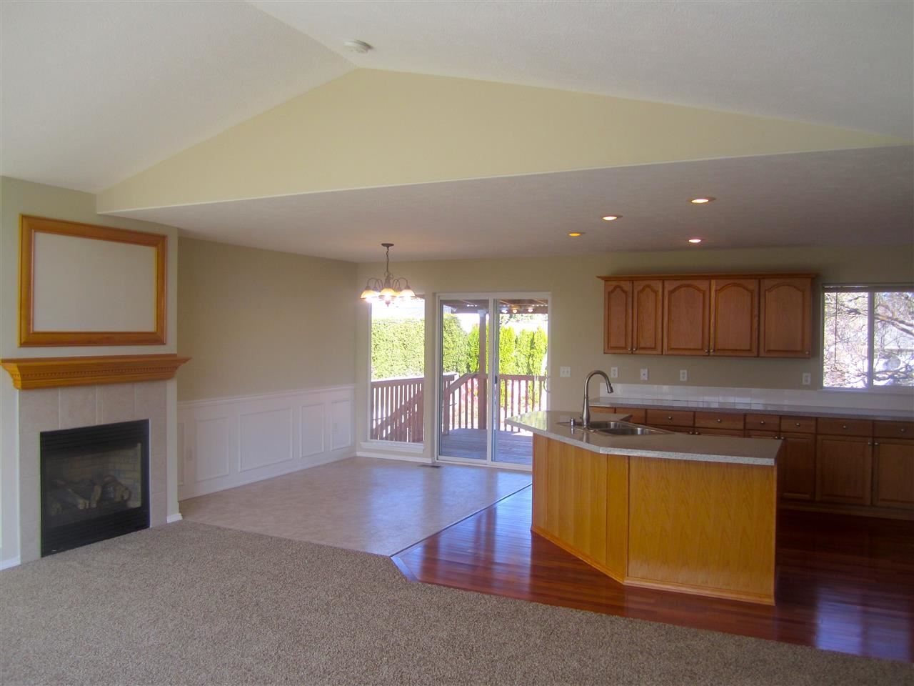 2645 Thurston - Photo 8