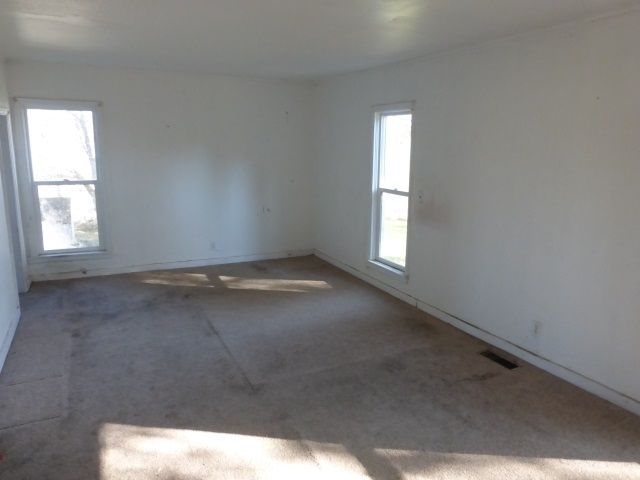 305 W Rednour Street - Photo 13