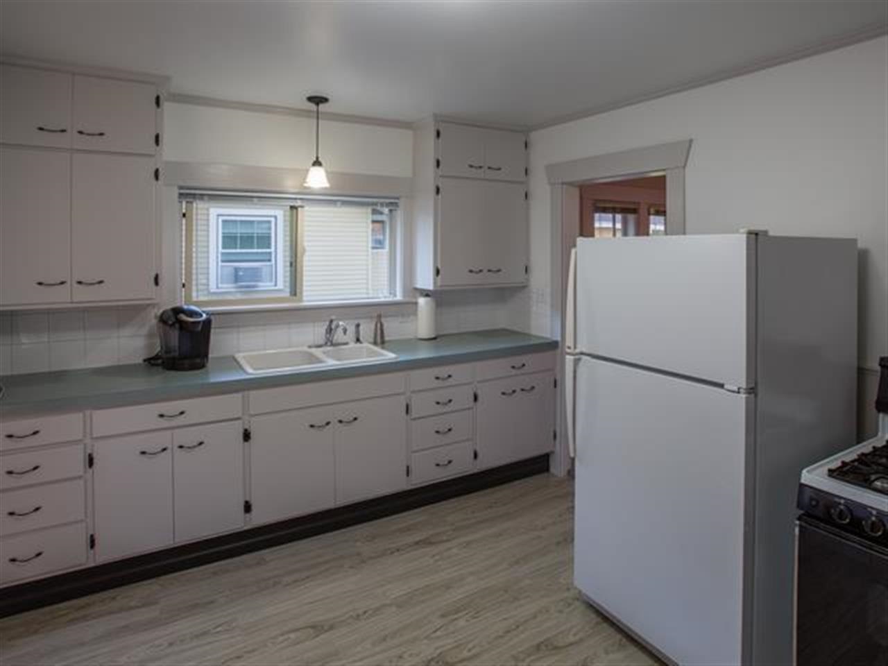 221 W 24th Ave - Photo 9