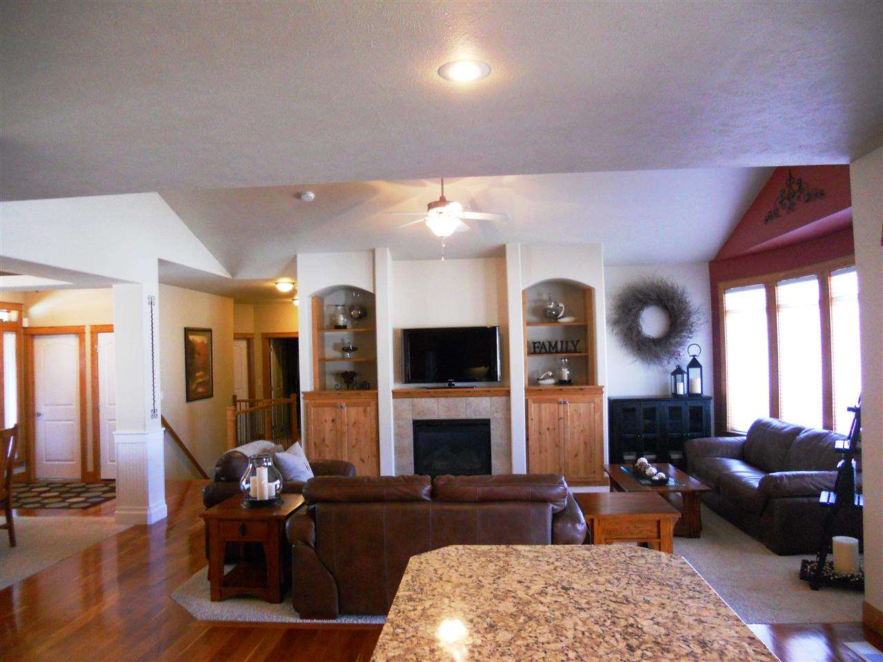 7509 N G St - Photo 7