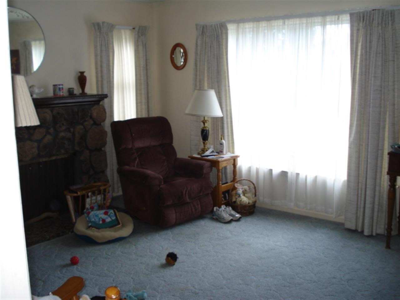 4518 N MAPLE St - Photo 3