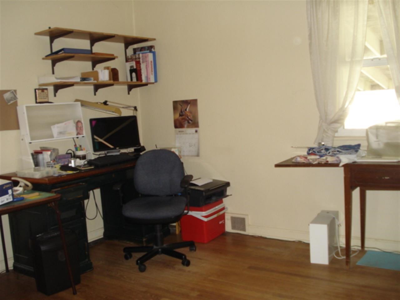 4518 N MAPLE St - Photo 8