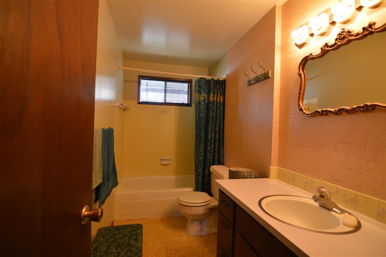 6422 N VICTOR St - Photo 5