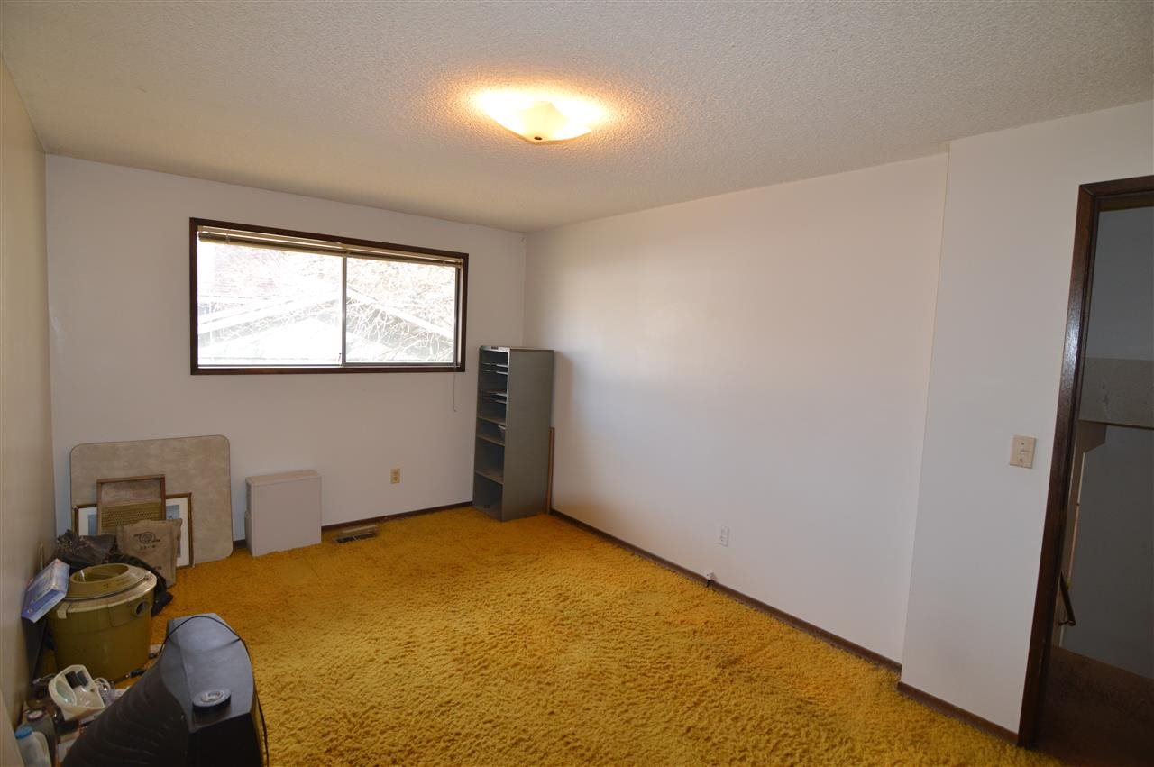 6422 N VICTOR St - Photo 8