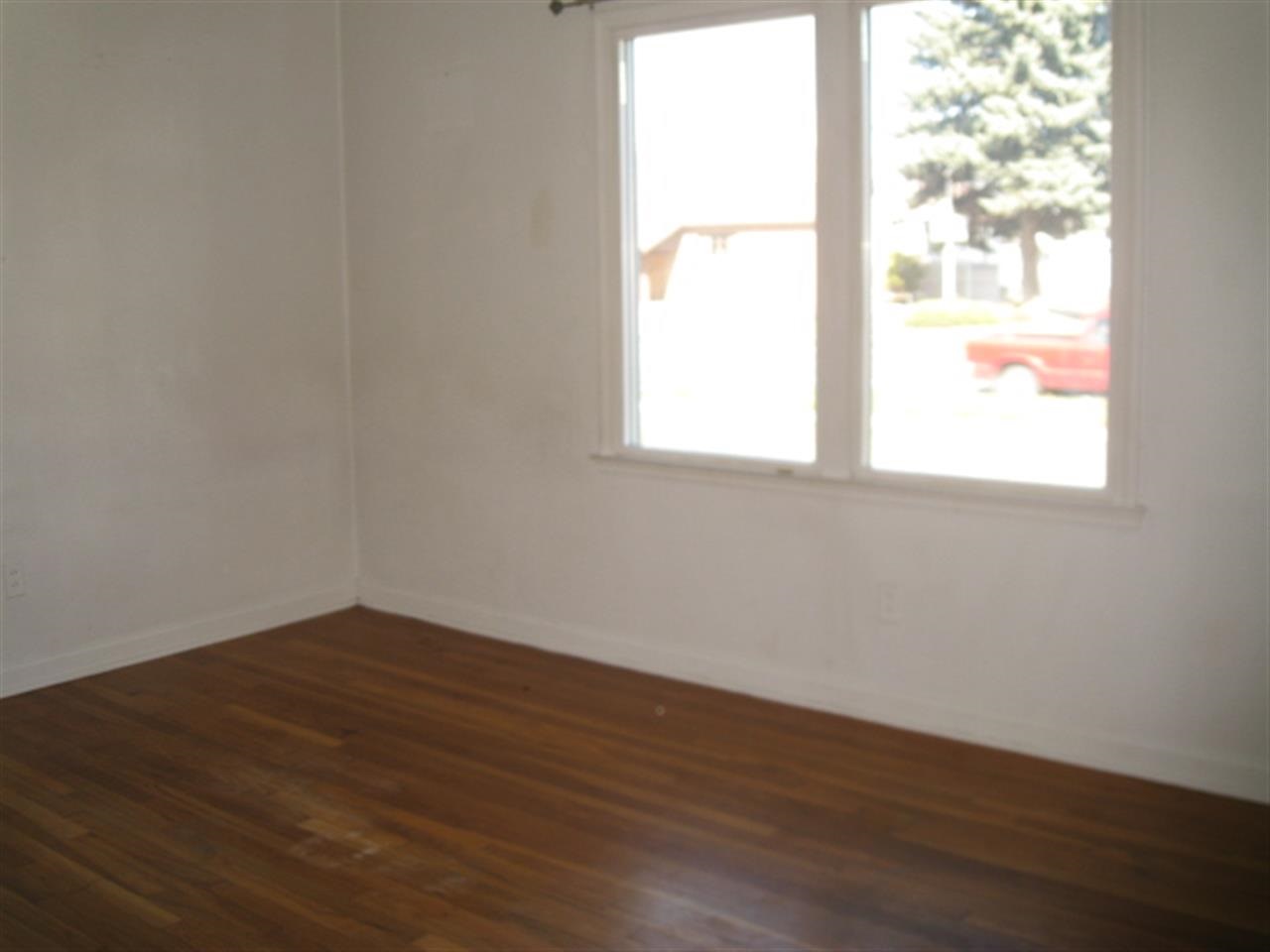 2128 E Mission Ave - Photo 8