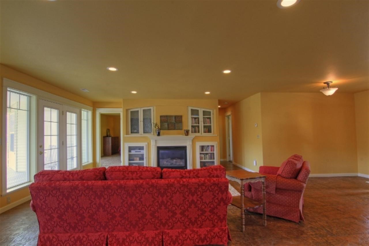 23406 E Broken Lance Dr. - Photo 9