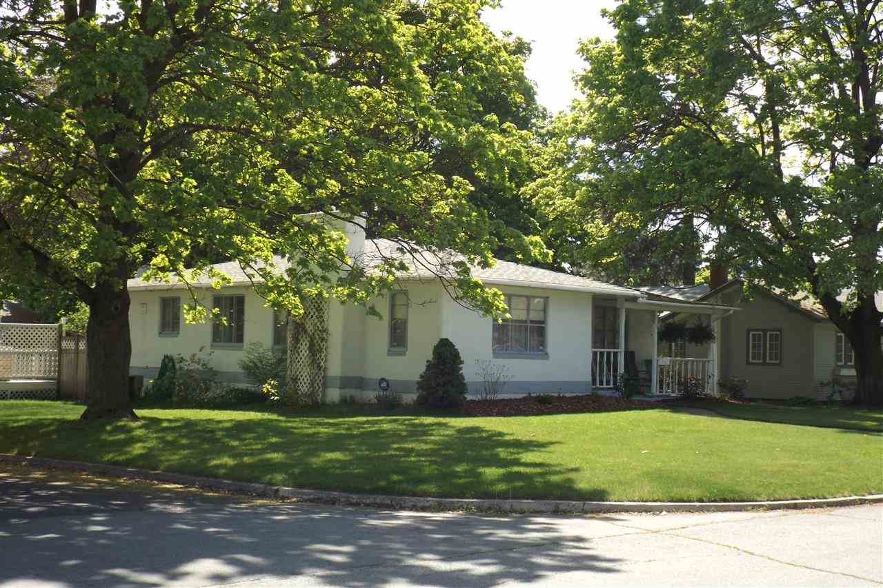 3203 W Providence Ave - Photo 1