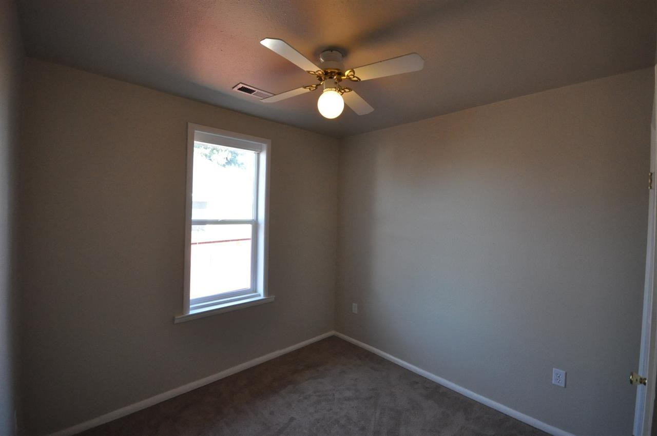 1518 E COURTLAND Ave - Photo 10