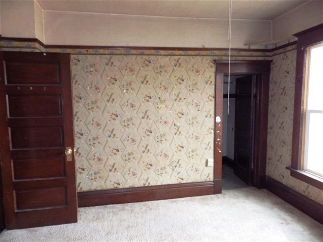 202 E 1st Ave - Photo 13