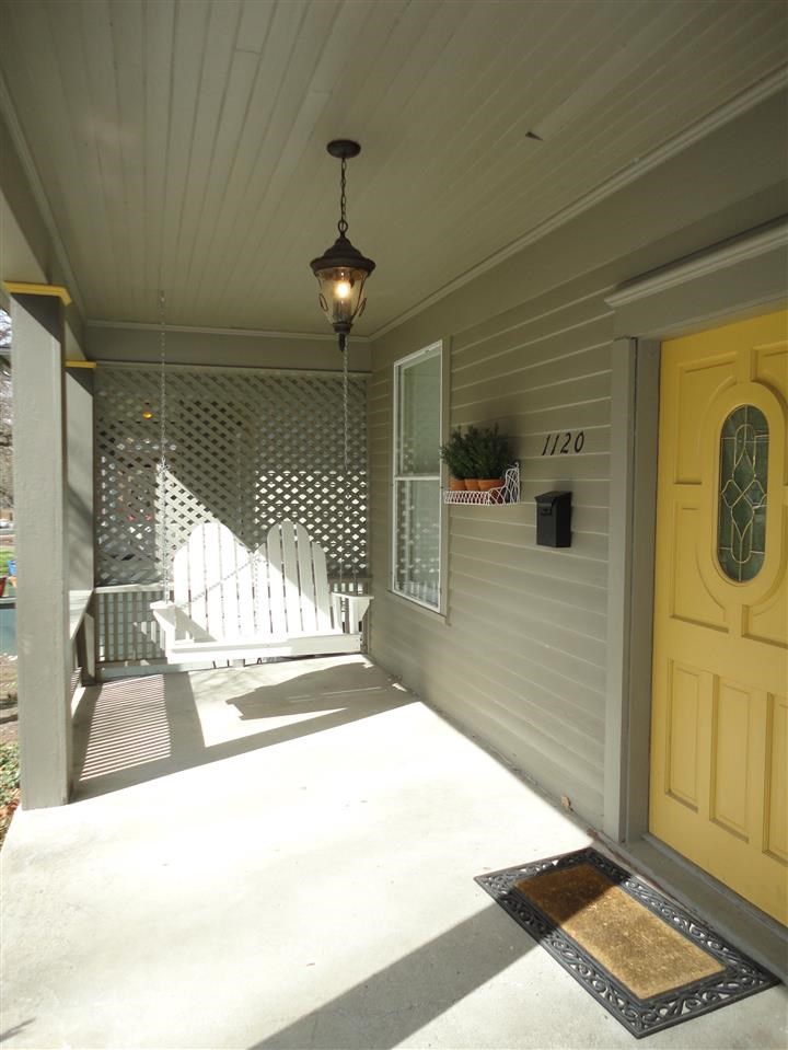 1120 W 11TH - Photo 3